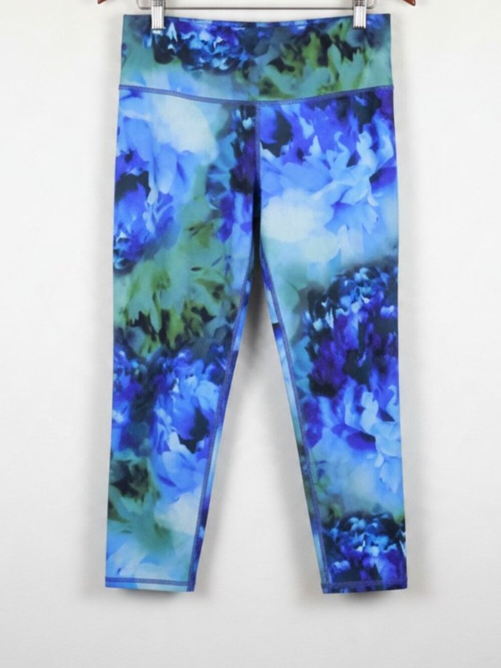 ATHLETA FLORAL BLOOM CHATARUNGA BLUE GREEN CAPRI LEGGING - Picture 2 of 8